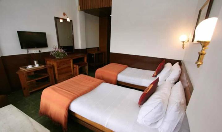 Hotel Centre Point Shillong Exterior photo